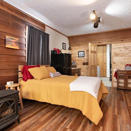Wanderer Studio, An Off Grid Mountain Guest Studio With Fantastic Views Glenwood Springs Eksteriør bilde